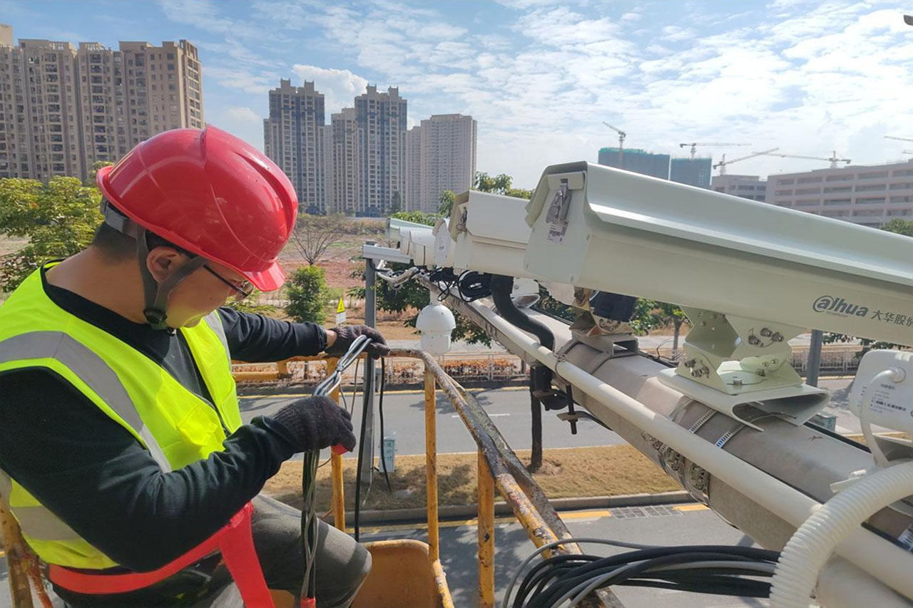 ​【施工现场】多功能公路交通调查系统部署项目，紧锣密鼓地稳步推进。